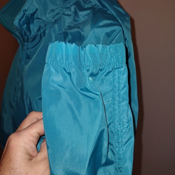 EDDIE Bauer rain jacket - Picture 3 of 5